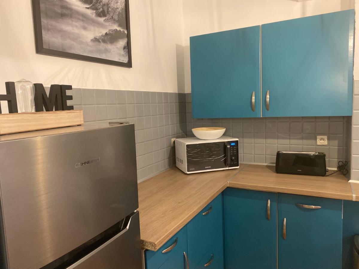 Pause En Seine- En Duplex Apartment *